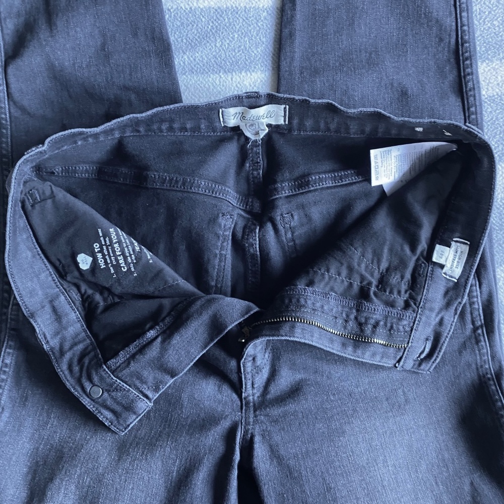 Madewell Slim Straight Leg in black "Richgrove Wash" Size 28 Tall - Picture 11 of 15